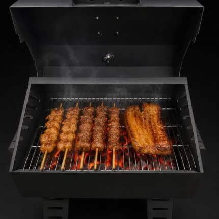 Lo Eco Tach Khoi thep son 600 do dang nuong xien thit va ba chi tren vi inox