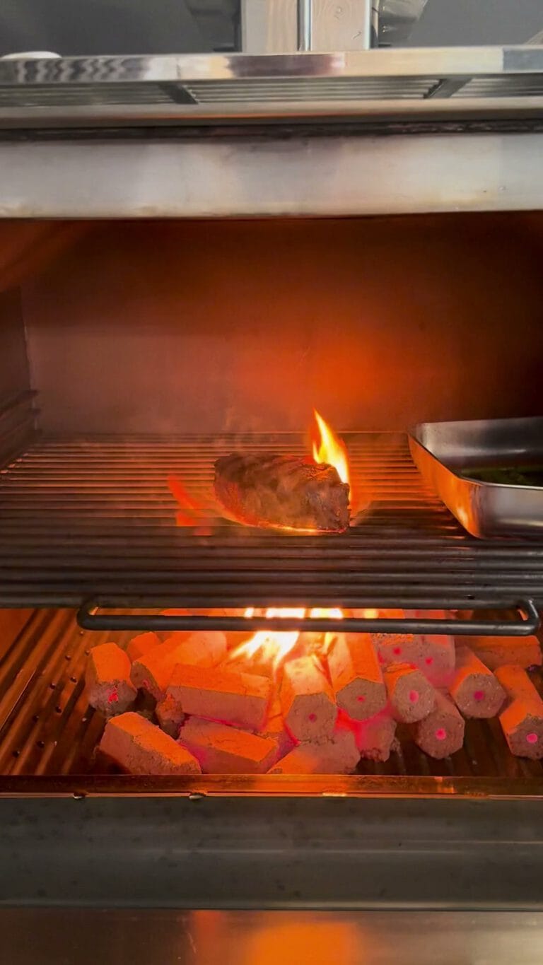 🔥 FASTGRILL: NHIỆT LỚN TỨC THÌ CHO STEAK, TOMAHAWK
